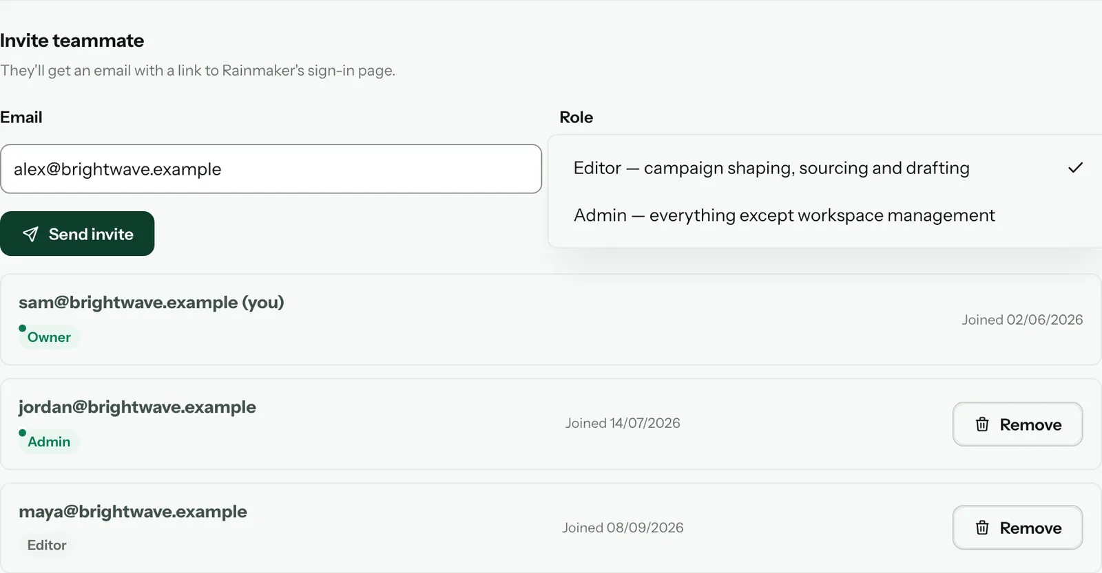 La section Invite teammate, avec une adresse email saisie et la liste Role ouverte sur Editor et Admin